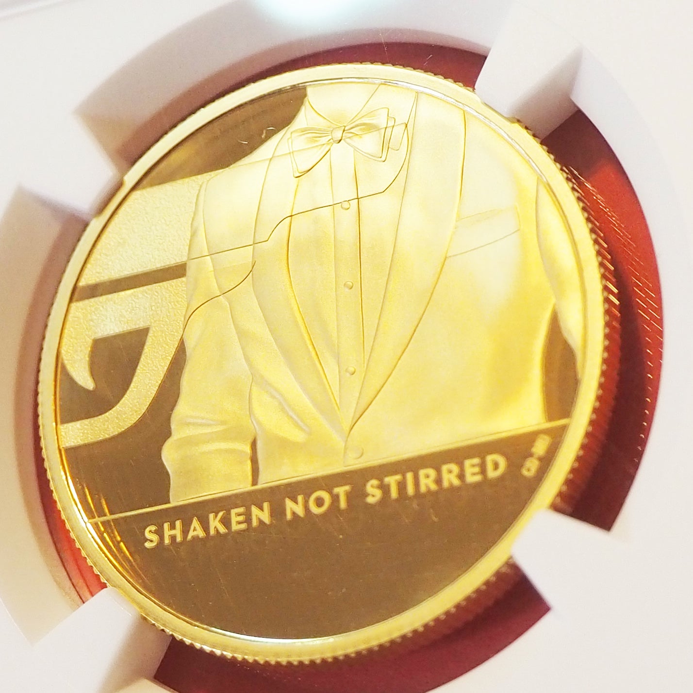 《 CC特別割引 》イギリス 100ポンド金貨 2020〈 007 /ジェーム・スボンド 〉 全て完璧鑑定・付属品付き ( NGC )