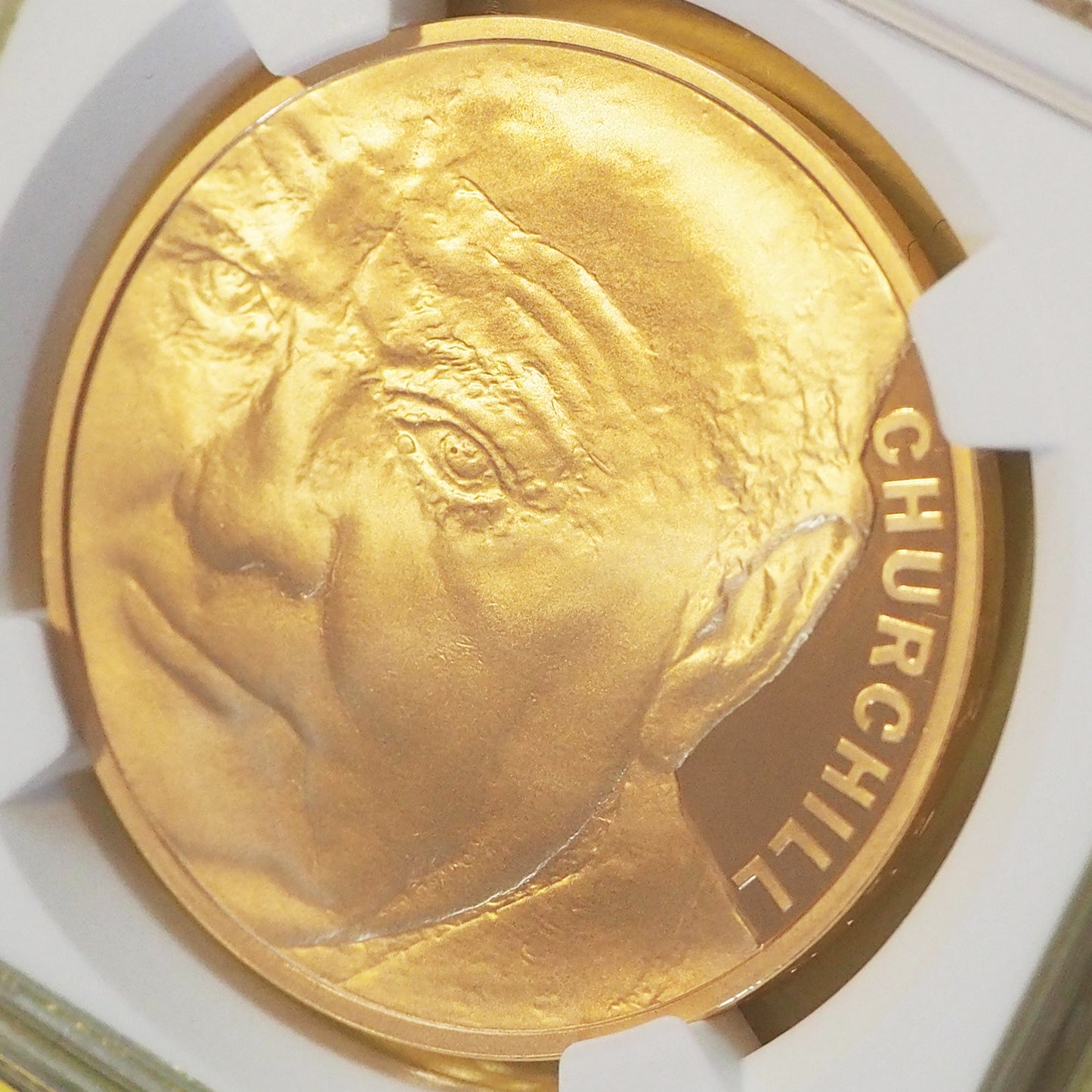 【プルーフ最高鑑定】イギリス 5ポンド金貨 ウィンストン・チャーチル エリザベス2世 2015 PF70 ULTRA CAMEO