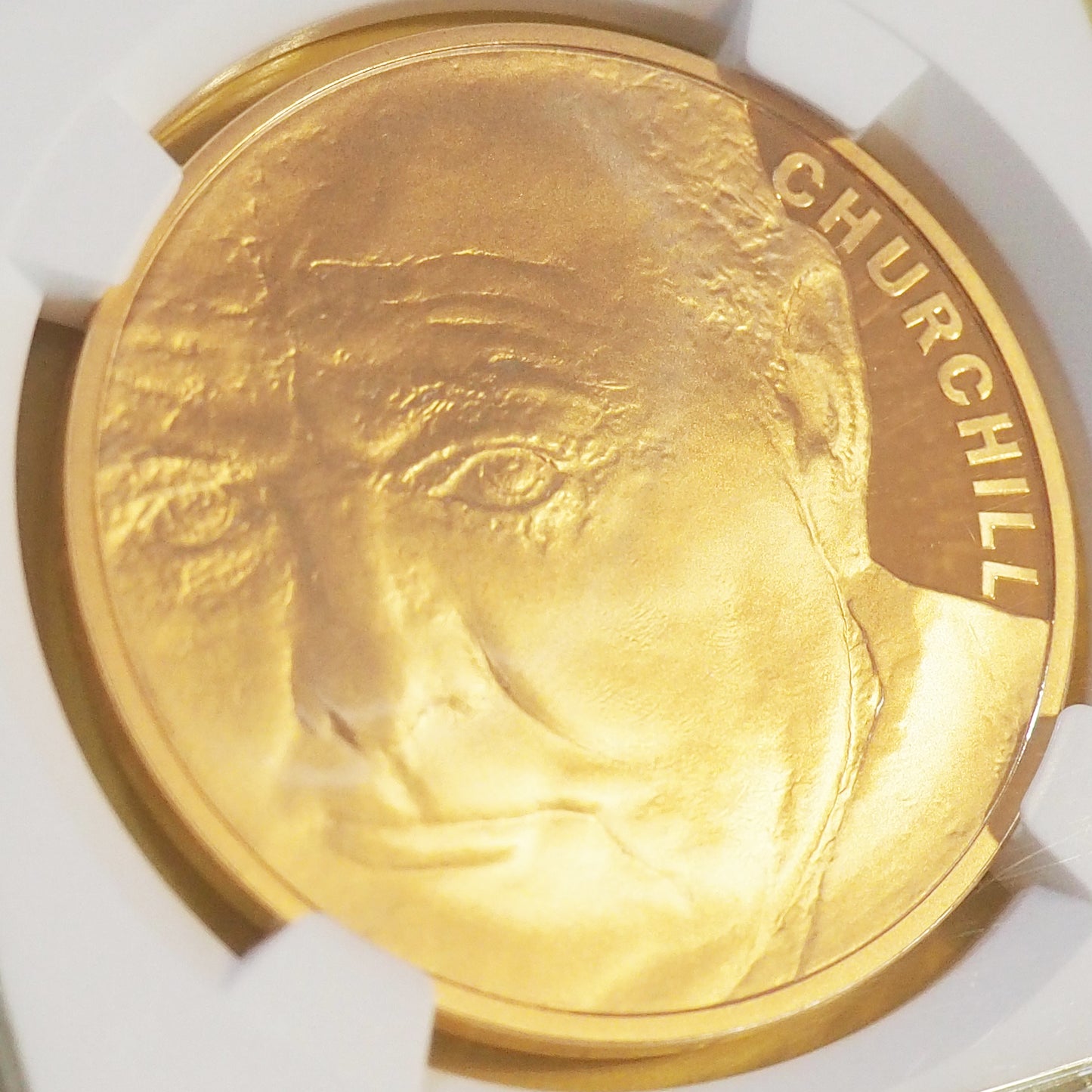 【プルーフ最高鑑定】イギリス 5ポンド金貨 ウィンストン・チャーチル エリザベス2世 2015 PF70 ULTRA CAMEO