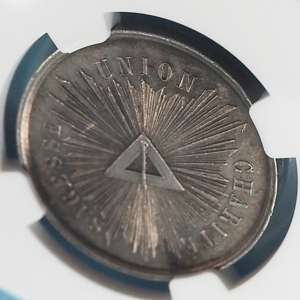 【高注目度のフリーメイソン】フランス ジェトン銀貨 フリーメイソン プロビデンス 三位一体△マーク 1732 MS61