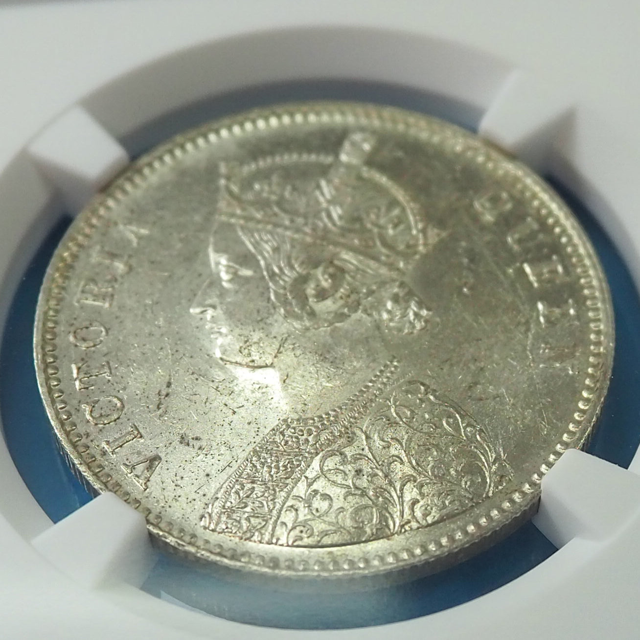 【星10個のレアタイプ】イギリス領インド ルピー銀貨 ヴィクトリア 1862(B) MS62